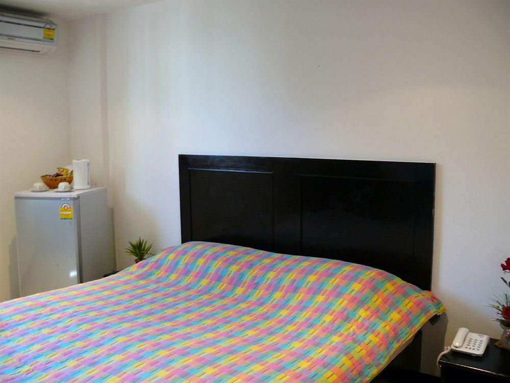 Aquarius Gay Guesthouse & Sauna Patong Exterior photo